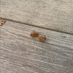 Kendra Scott rose gold Ellie earrings